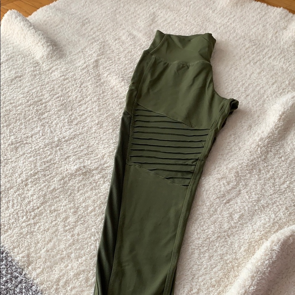 Ryderwear green leggings